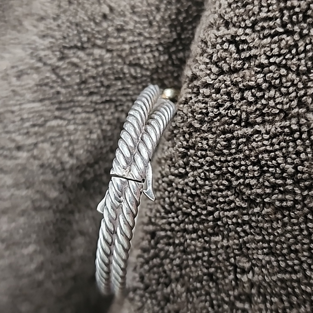 David Yurman bangle bracelet. - Picture 4 of 11